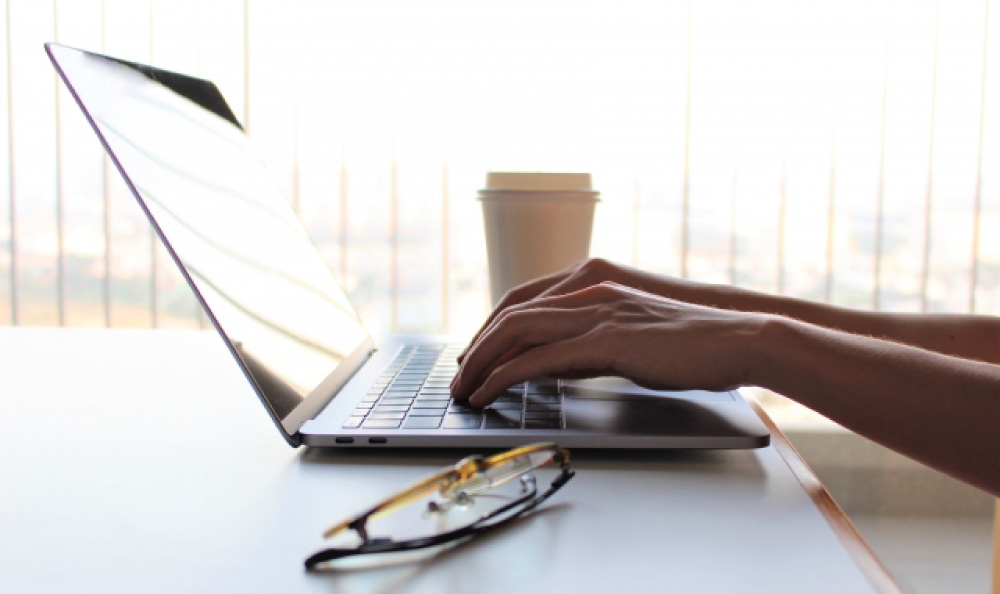 エンジニア派遣サービス